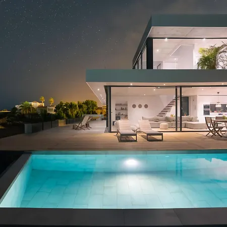 Salty By Aura Collection * Roque