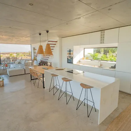 Salty By Aura Collection Willa Roque